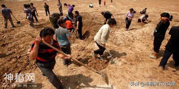 考古意外发现一御奴，主人死后被处死在自己的车上-6.jpg