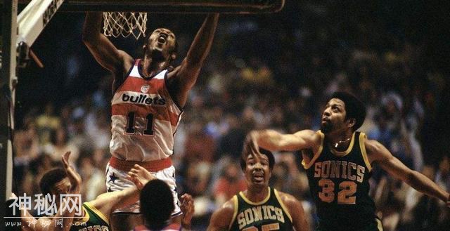 重排NBA历史10位大前锋：诺天王排历史第三，榜首之人实至名归-2.jpg