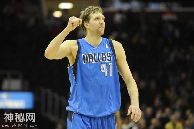 重排NBA历史10位大前锋：诺天王排历史第三，榜首之人实至名归-8.jpg