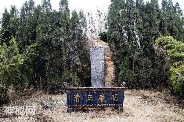 包拯墓被抢救性发掘，考古人员打开墓室，发现了一个难以接受事实-3.jpg