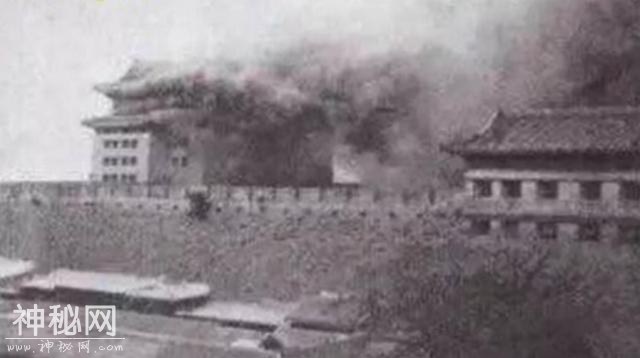 5个诡异的“灵异事件”,车祸现场的“鬼魂”-1.jpg