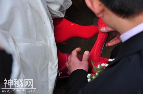 南方结婚风俗是怎样的？这样的习俗真是太有意思了！-3.jpg