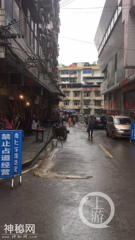 城市赶场天该怎么“赶”？整治环境，尊重民俗，城管部门要这样干-3.jpg