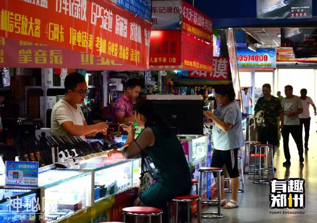 科技市场没科技，只有一群IT民工和他们的郑州梦-17.jpg