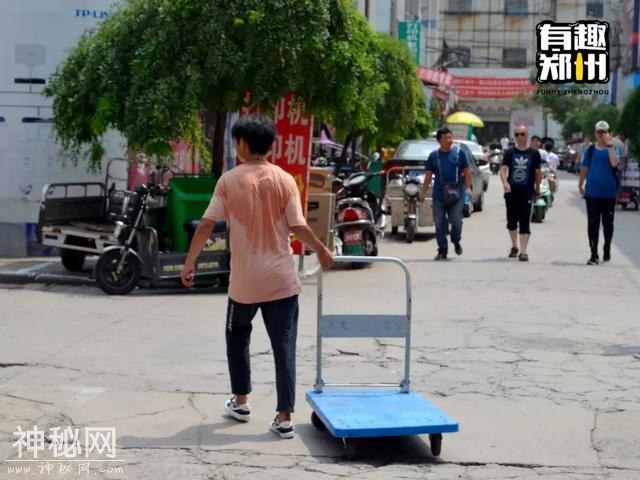 科技市场没科技，只有一群IT民工和他们的郑州梦-20.jpg