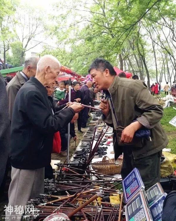交易额上百万！3·15新县吴陈河大别山民俗博览会异彩纷呈-3.jpg