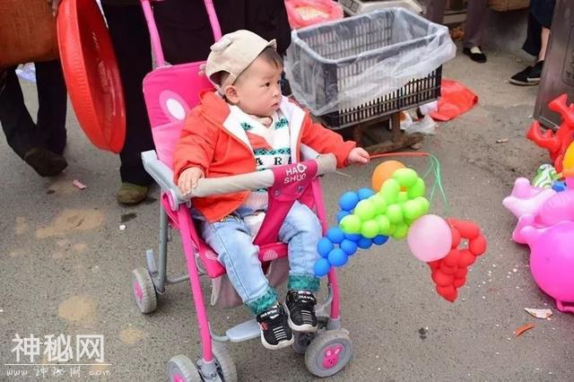 交易额上百万！3·15新县吴陈河大别山民俗博览会异彩纷呈-30.jpg