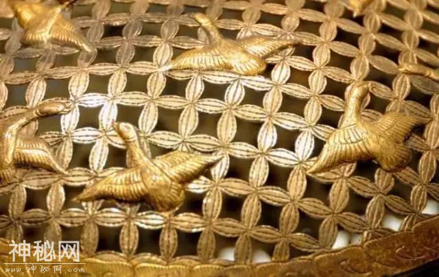 文物里的土豪金，别看太久，会闪瞎！-23.jpg