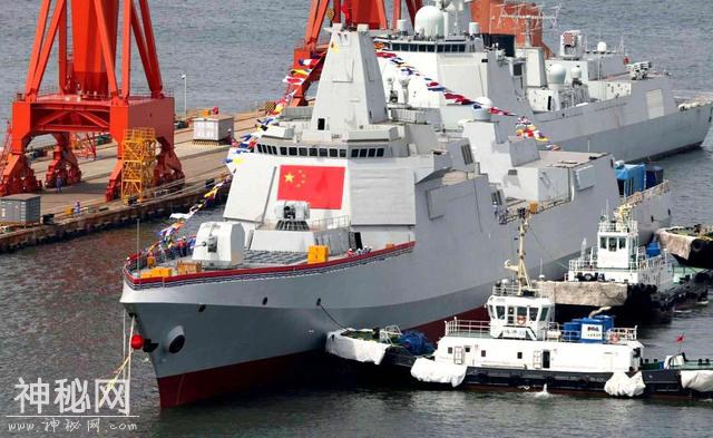 美军新一代大驱即将曝光？外形非常科幻，性能比055更先进-3.jpg