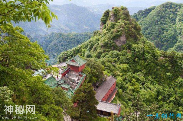 中国道教四大名山，武当山有着“亘古无双胜境，天下第一仙山”的美誉，是祭奉玄武的圣地-1.jpg