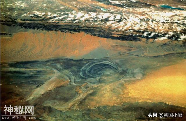 死亡之海罗布泊复活 1万平方公里的水从哪来？-1.jpg