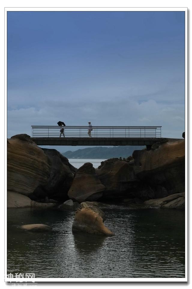 （夏云） 台湾见闻之五——野柳公园：鬼斧神工地质地貌-35.jpg