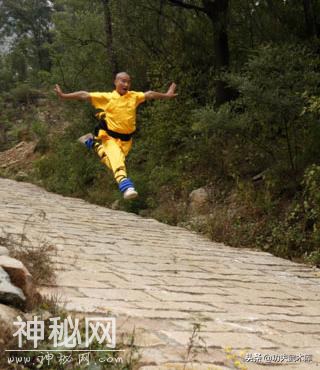 水上飞是如何炼成？来看看少林功夫（绝技）达摩渡江图解就知道了-6.jpg