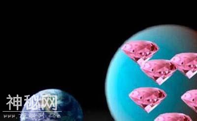 世界上最富有的星球，钻石星球全部都是蓝绿色的钻石-3.jpg