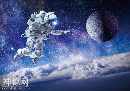 科幻电影中的物理世界-1.jpg