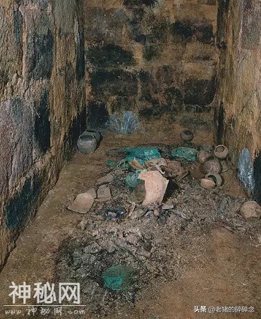 直击王侯大墓考古现场，满地都是价值连城的宝贝-2.jpg