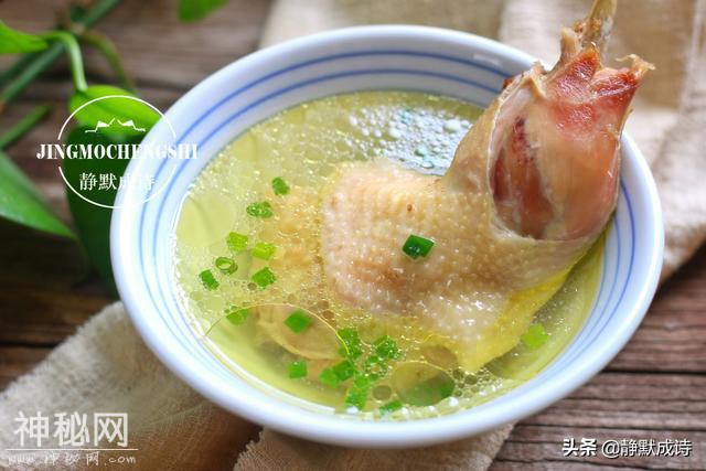 煲鸡汤时，用冷水还是热水？要焯水吗？煲完汤的鸡肉还有营养吗？-12.jpg