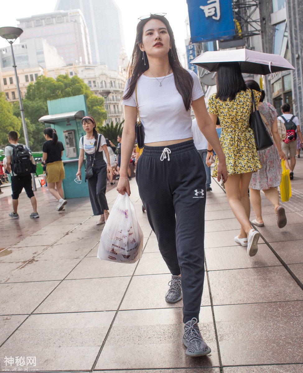 图虫人文摄影：吸睛南京路-10.jpg
