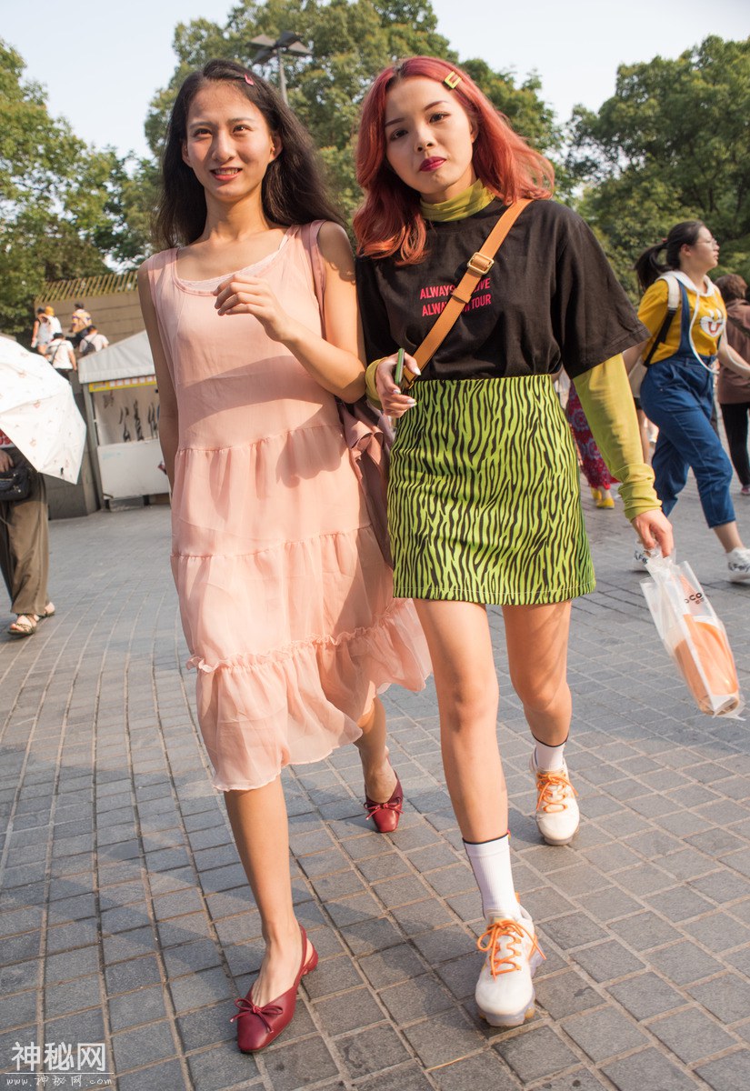 图虫人文摄影：吸睛南京路-16.jpg