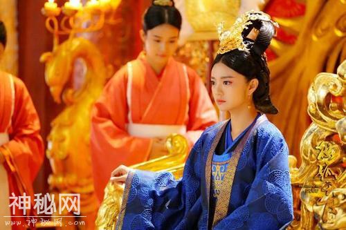 杨坚篡位她愤慨不已，37年后丈夫带着儿子灭了隋朝-2.jpg
