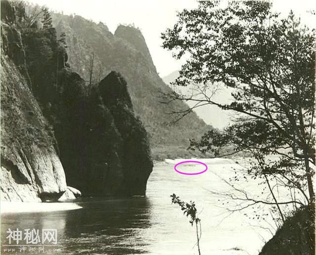 长白山天池水怪究竟为何物？一百年来，有谁真正见过水怪？-7.jpg