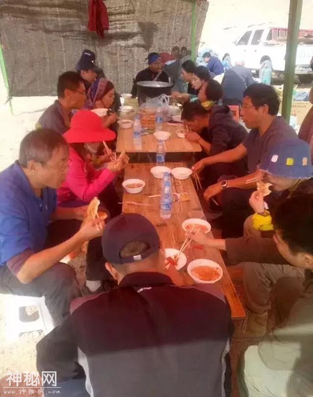 罗布泊的模特，身如花儿绽放-54.jpg