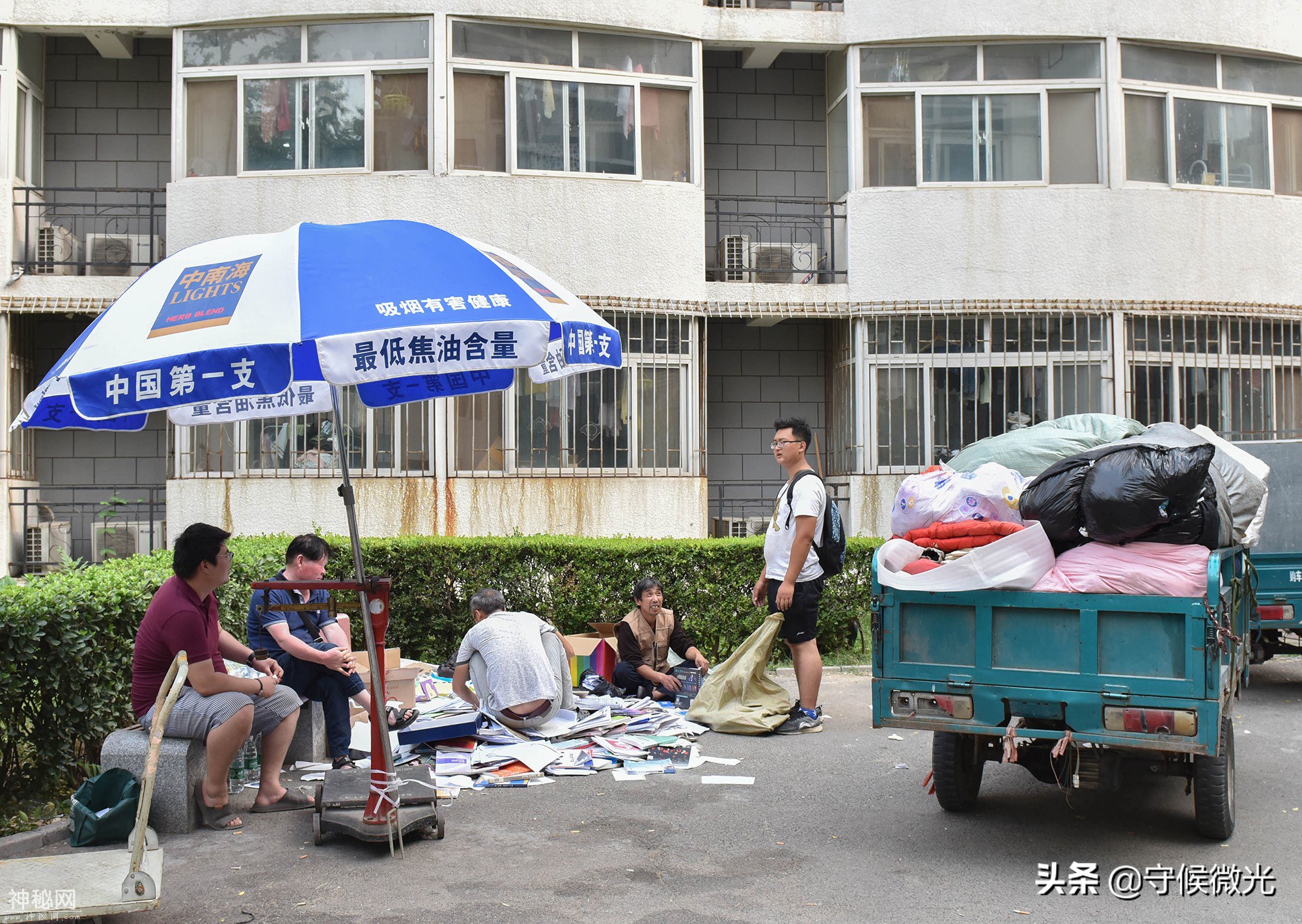 跳蚤市场里 有我带不走的毕业故事-10.jpg