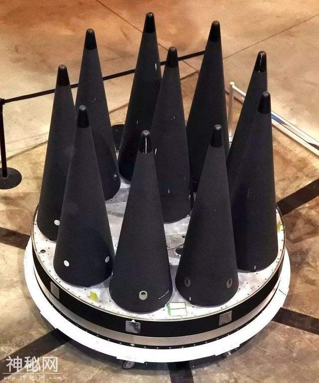 星球大战终极武器，来自太空的邪恶力量，钨金棒威力堪比核爆炸？-4.jpg