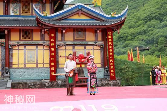 2019松潘黄龙庙会暨民俗文化活动举行-2.jpg