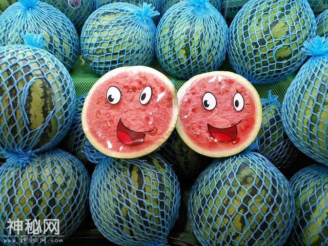 辟谣：西瓜别用保鲜膜，细菌含量会升高？实际情况真的这样吗？-1.jpg