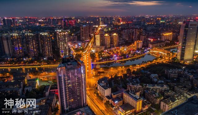 《星球奇旅》：逃离光害下的成都，在川西寻找消失的星空-5.jpg