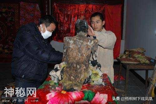开建公路钻探到9座元朝贵族墓葬，盗墓者挖了7座，考古发掘8座-9.jpg