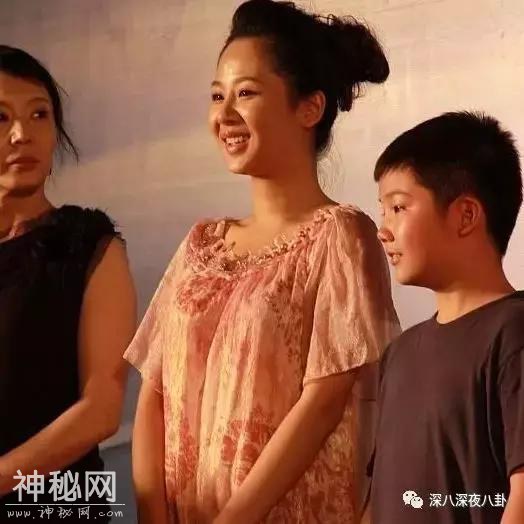 同样是贴满“整容玻璃心”标签的90后小花，为什么她就很少挨骂？-31.jpg