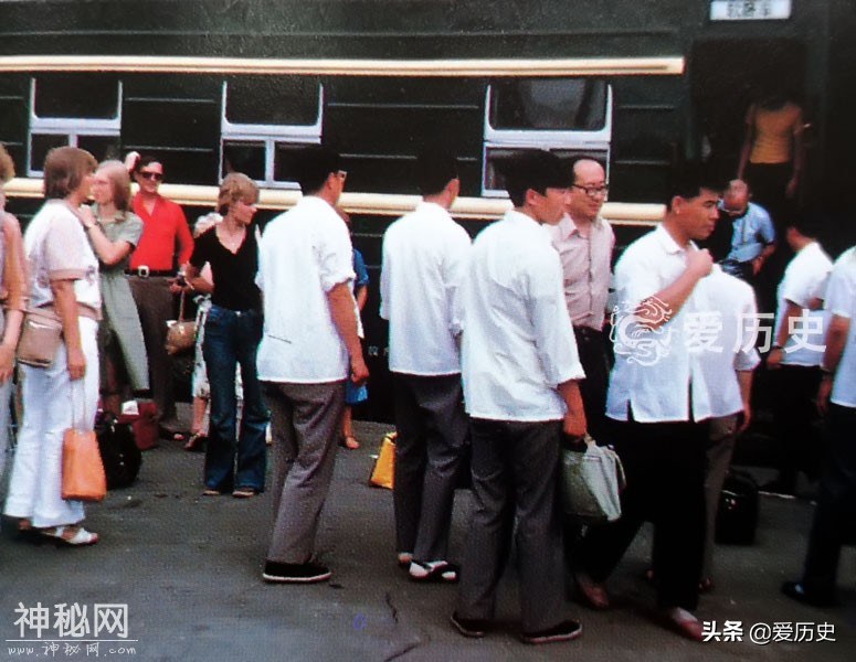 70年代许多人没见过的软卧 除了领导可坐 还是外国人的超国民待遇-3.jpg