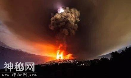 西西里岛火山熔岩像凤凰，那些神奇的自然现象，你都了解多少？-4.jpg