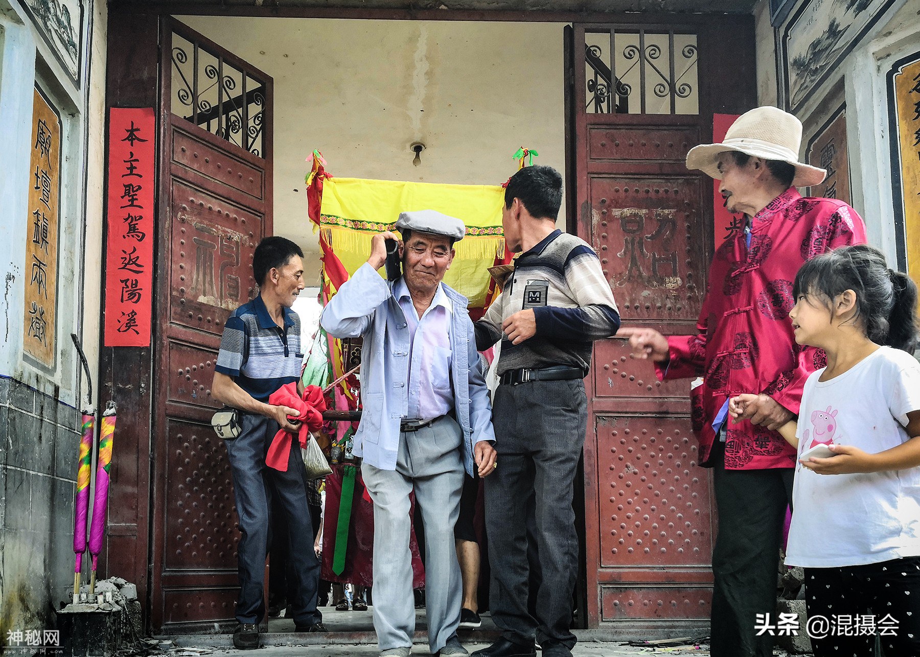 云南古村清朝为避帝讳而改名，每年6月6却还有罕见送“帝王”民俗-8.jpg