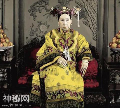 盘点古代出生时有异象的名人，第十位出生时乌鸦在紫禁城啼叫三天-10.jpg