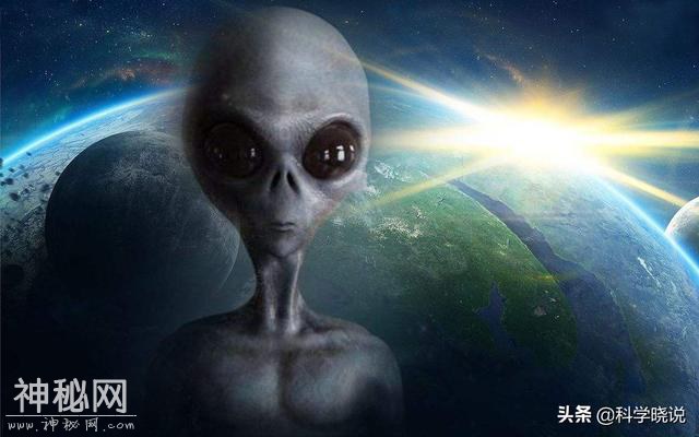频现不明飞行物，民意调查：近7成美国人相信有外星人-2.jpg