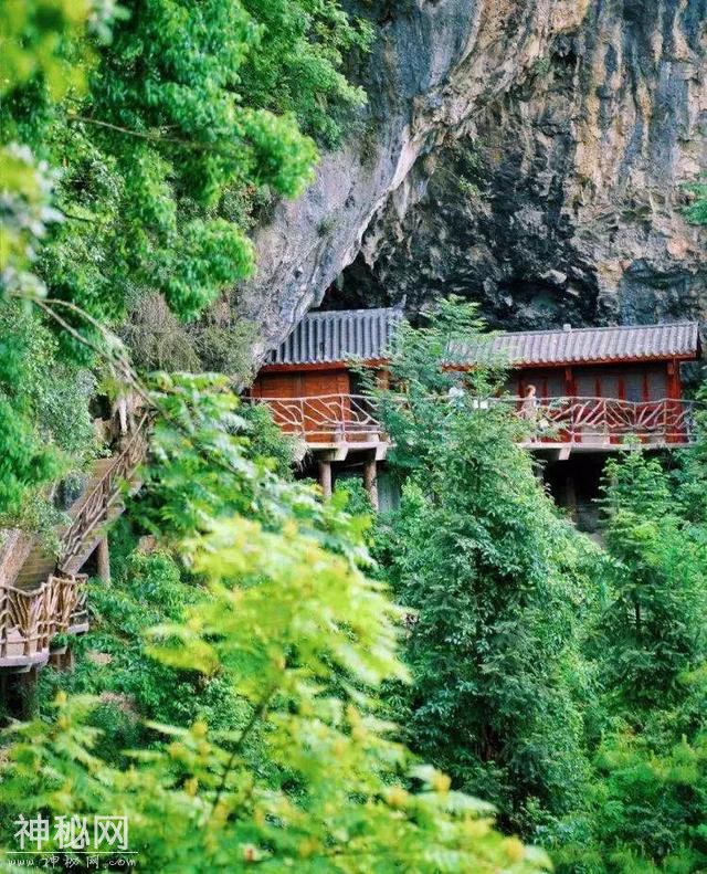 成都边上藏了个“地质天书、旷世幽谷”是不输张家界的天然大峡谷-3.jpg