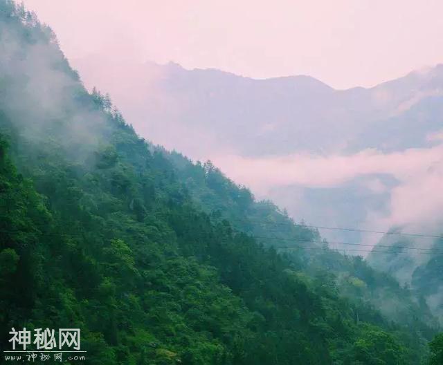 成都边上藏了个“地质天书、旷世幽谷”是不输张家界的天然大峡谷-6.jpg