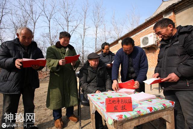 当村干部的工资并不高，为什么还有人抢着当？原因就是这几点-4.jpg
