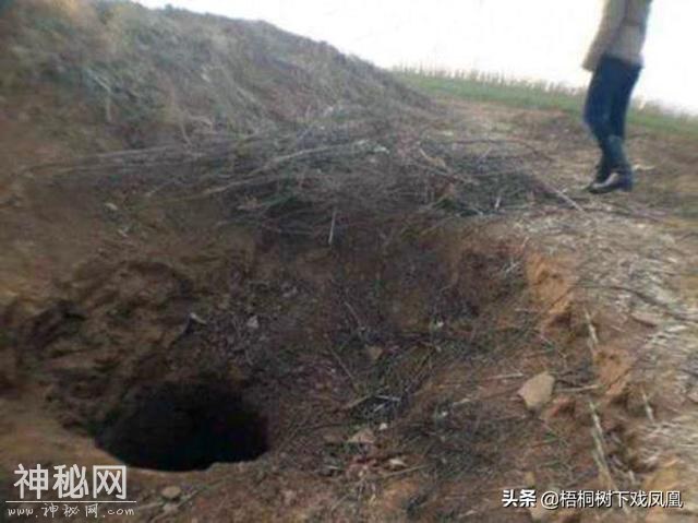 盗墓者深夜炸太监墓，惊动村民被吓逃，考古跟进发现最有价值文物-6.jpg