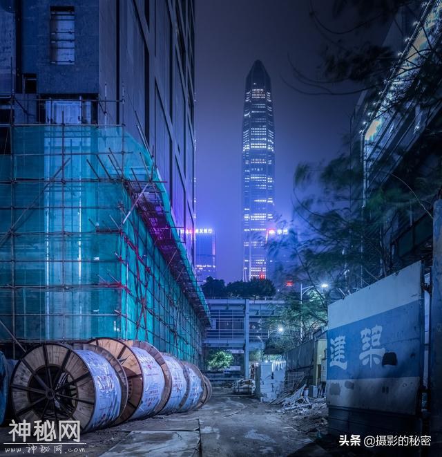 如何拍出超酷的未来科幻风？赛博朋克摄影技巧-13.jpg