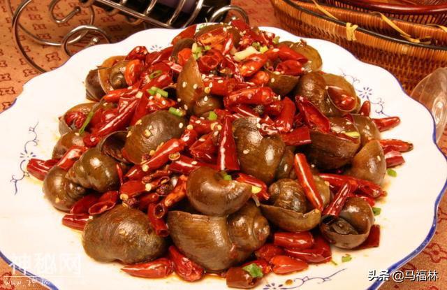 这四种夜宵，别在吃了，里面细菌、寄生虫“疯了似的长”-1.jpg