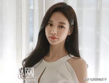搞笑段子：有次和两个朋友，在看鬼片，在看到精彩部分的时候-1.jpg