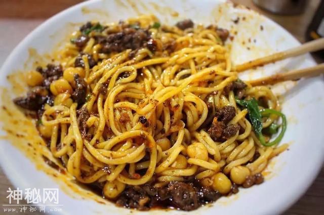 陈晓卿 | 如何吃好一碗豌杂面-11.jpg
