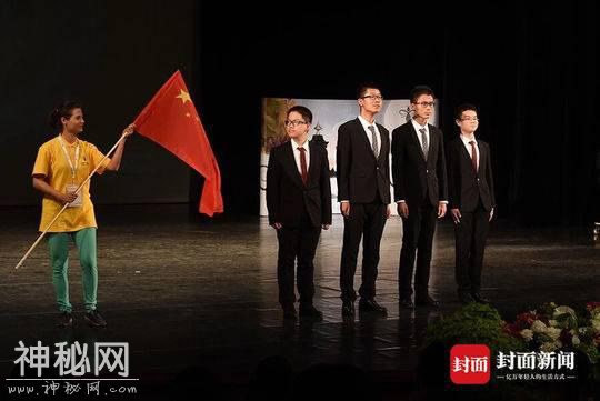 成都“小哥哥”喜提世界第二！国际生物奥林匹克竞赛中国队很燃-1.jpg