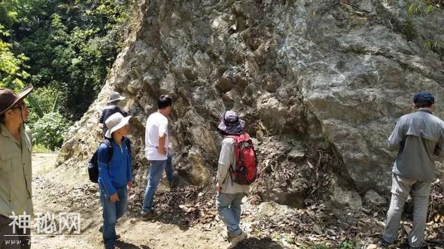 「先进典型风采录」遭遇7.4级地震与海啸？抓紧科研！——记中国地震局地质研究所印尼水电项目组-2.jpg