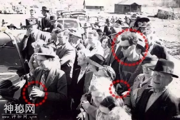 9张难以解释的神秘图像，明代古墓发现瑞士手表，时间指向10：06-6.jpg