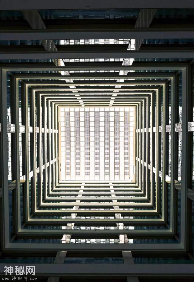 90后摄影师拍城市建筑，仿佛在看科幻电影-1.jpg